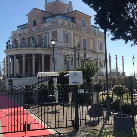 Pinciano 1stfloor بيت ضيافة