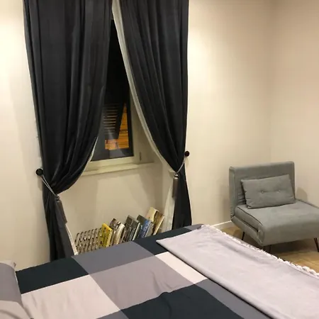 Pinciano 1stfloor בית הארחה *